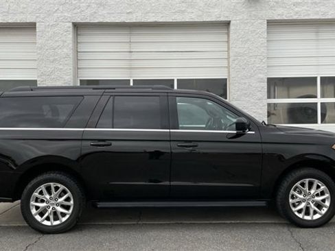 Used 2021 Ford Expedition Max XLT image 1