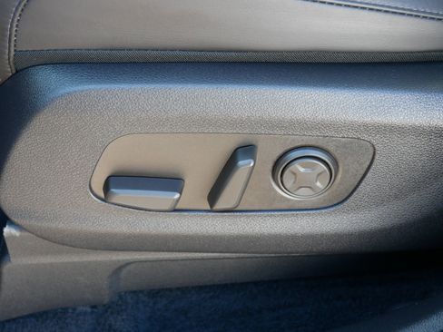 Certified 2025 Kia Carnival LXS image 20