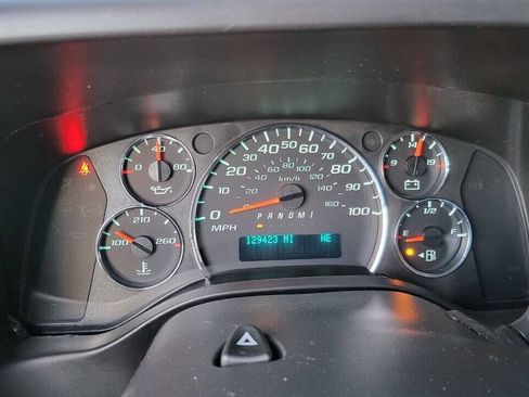 Used 2018 Chevrolet Express 3500 LT w/ LT Preferred Equipment Group RWD image 25