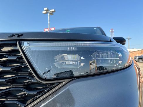 Used 2020 Ford Explorer ST w/ ST Street Pack image 10