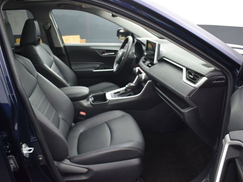 Used 2025 Toyota RAV4 XLE Premium w/ Weather Package image 10