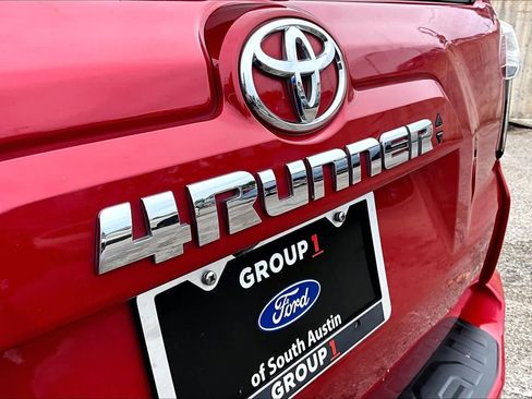 Used 2021 Toyota 4Runner SR5 RWD image 10
