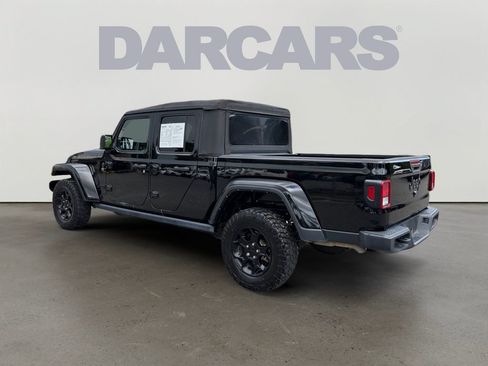 Used 2023 Jeep Gladiator Sport AWD/4WD image 5