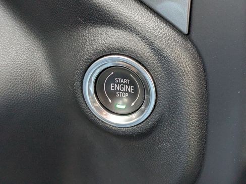 Used 2020 Chevrolet Silverado 3500 LTZ AWD/4WD image 17