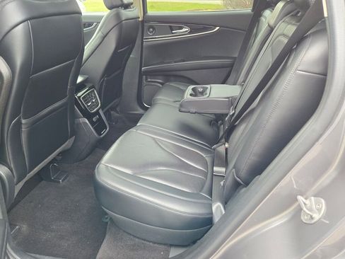 Used 2021 Lincoln Nautilus Reserve w/ Monochromatic Package AWD/4WD image 26