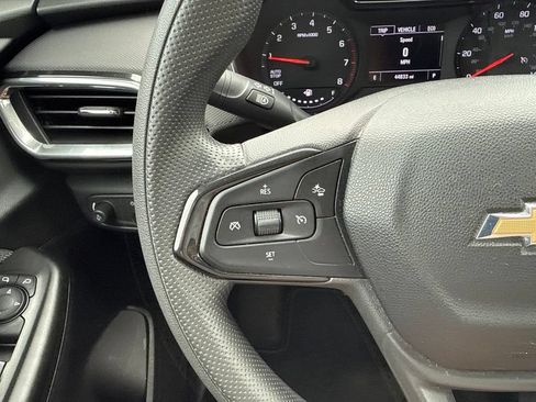Used 2022 Chevrolet TrailBlazer LT w/ Convenience Package FWD image 17