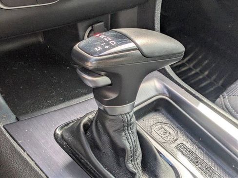 Used 2018 Dodge Charger SXT w/ Blacktop Package image 7