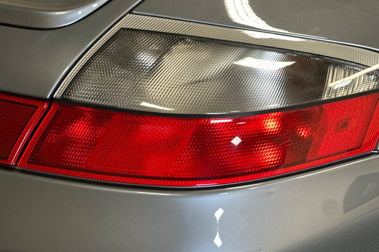 Used 2004 Porsche 911 Carrera RWD image 43