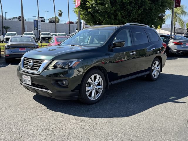 Used 2018 Nissan Pathfinder SL w/ SL Premium Package FWD image 3