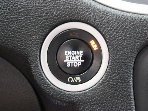 Used 2019 Dodge Charger Scat Pack RWD image 12