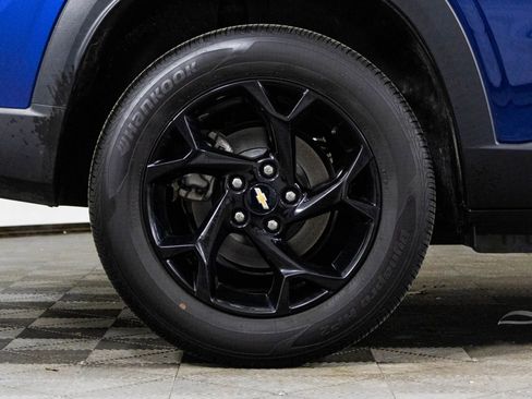 Used 2024 Chevrolet Trax LT w/ Driver Confidence Package image 41