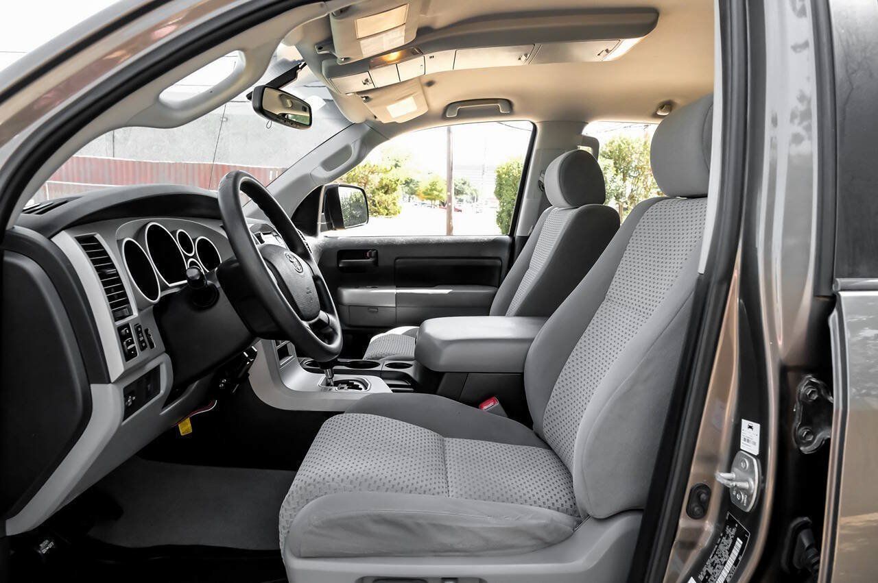 Used 2008 Toyota Tundra SR5 AWD/4WD image 4