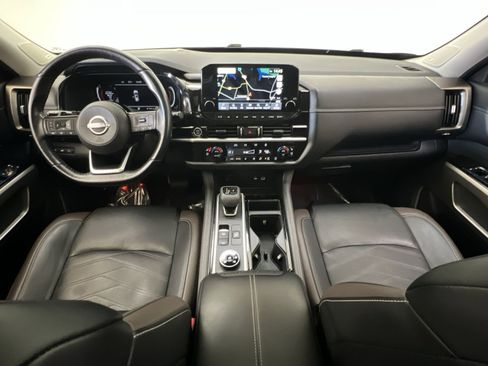 Used 2023 Nissan Pathfinder Platinum image 21