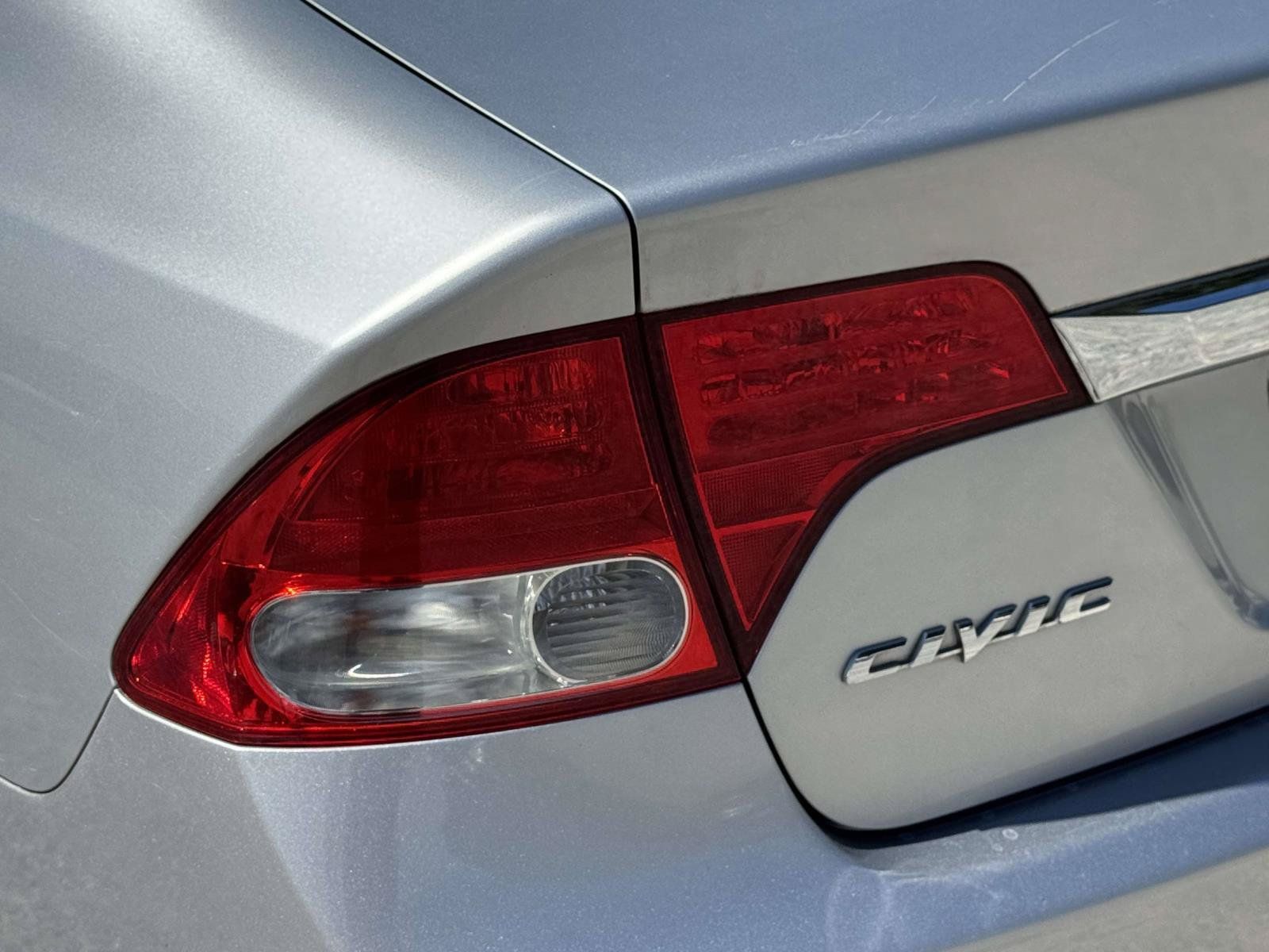 Used 2011 Honda Civic DX-VP image 8