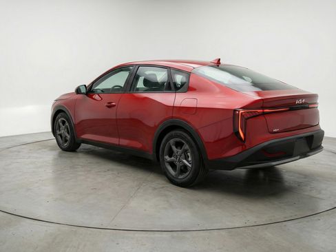 Used 2025 Kia K4 LXS image 6