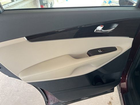Used 2020 Kia Sorento EX image 13