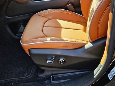 New 2026 Chrysler Pacifica Pinnacle FWD image 4