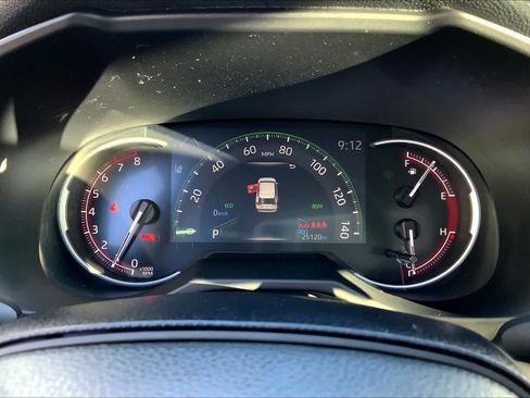 Used 2024 Toyota RAV4 XLE FWD image 24