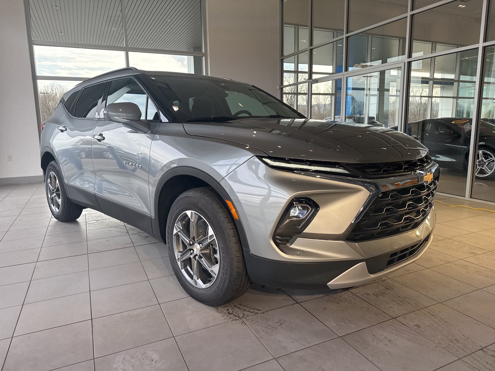 New 2026 Chevrolet Blazer LT w/ Convenience Package AWD/4WD image 3