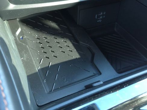 New 2026 Chrysler Pacifica Pinnacle AWD/4WD image 48