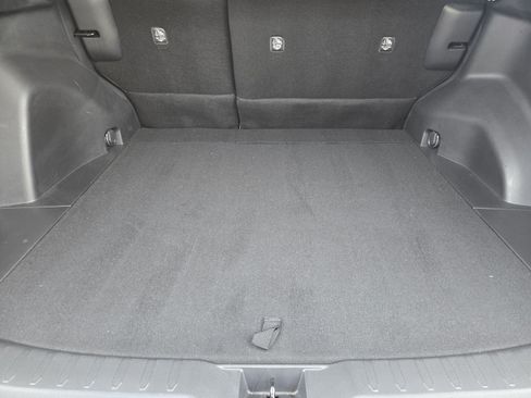 Used 2022 Toyota RAV4 XLE Premium FWD image 28