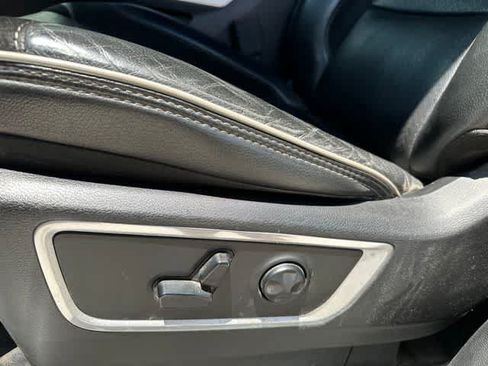 Used 2019 RAM 1500 Laramie AWD/4WD image 5