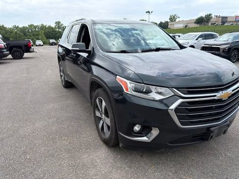 Used 2019 Chevrolet Traverse LT w/ LT Premium Package AWD/4WD image 9