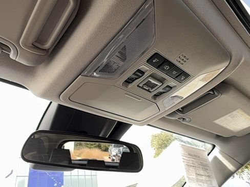 Used 2019 Toyota RAV4 XLE w/ Convenience Package image 25