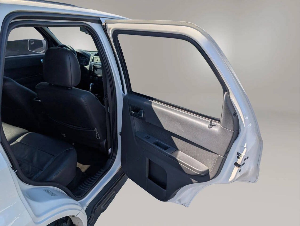 Used 2012 Ford Escape Limited FWD image 13