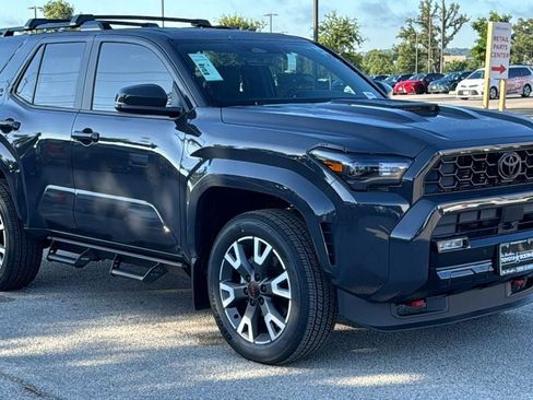 New 2026 Toyota 4Runner TRD Sport AWD/4WD image 3