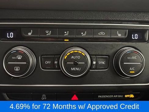 Used 2020 Volkswagen Atlas Cross Sport SE image 27