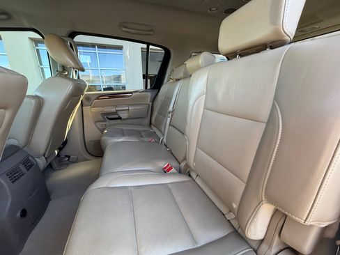 Used 2011 Nissan Armada SL image 17