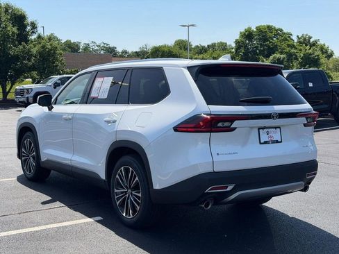 Certified 2025 Toyota Grand Highlander AWD Hybrid image 8