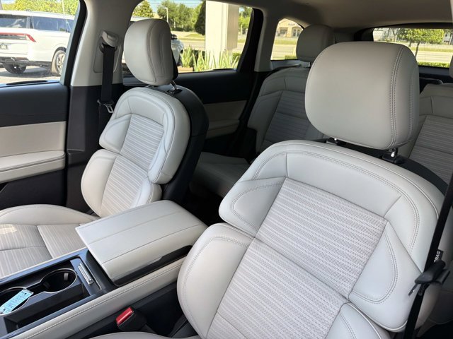 New 2026 Lincoln Nautilus Reserve AWD/4WD image 13