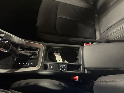 Used 2020 Audi Q3 2.0T Premium Plus w/ Premium Plus Package image 19