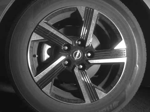 Used 2025 Nissan Sentra SV FWD image 15