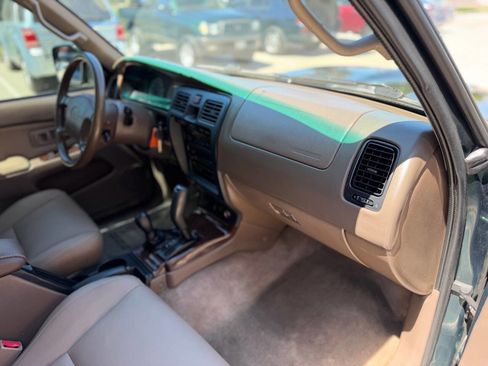 Used 2001 Toyota 4Runner Limited AWD/4WD image 13