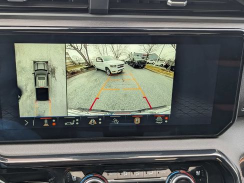 Certified 2025 GMC Sierra 1500 AT4 w/ Technology Package image 31