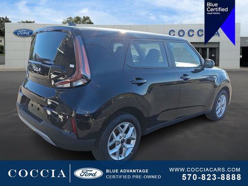 Used 2023 Kia Soul LX w/ LX Technology Package image 4