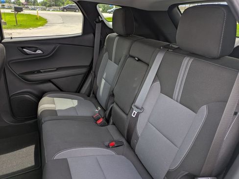 Used 2023 Chevrolet Blazer LT FWD image 27