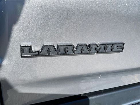 Used 2022 RAM 1500 Laramie AWD/4WD image 10