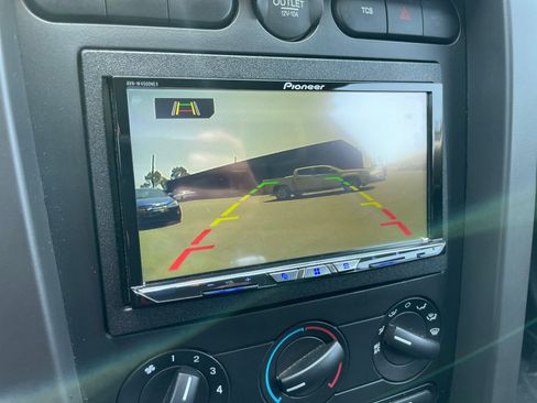 Used 2006 Ford Mustang GT image 14