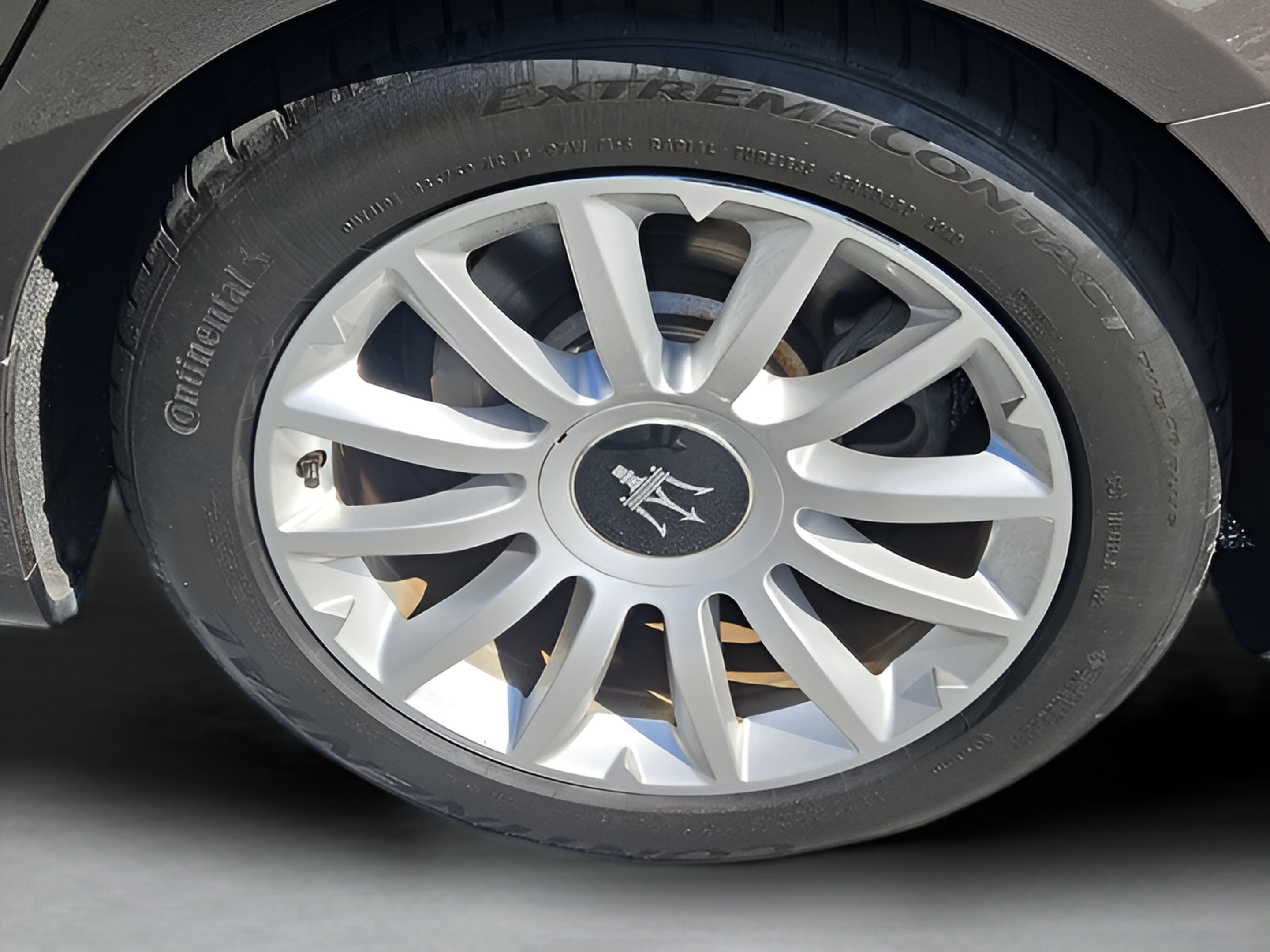 Used 2014 Maserati Ghibli RWD image 30