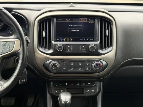 Used 2022 GMC Canyon Denali image 27