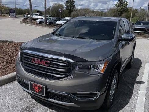Used 2019 GMC Acadia SLE image 3