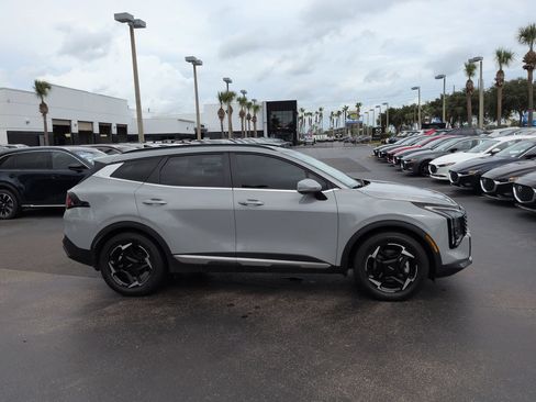 Used 2026 Kia Sportage EX w/ EX Panorama Roof Package FWD image 3
