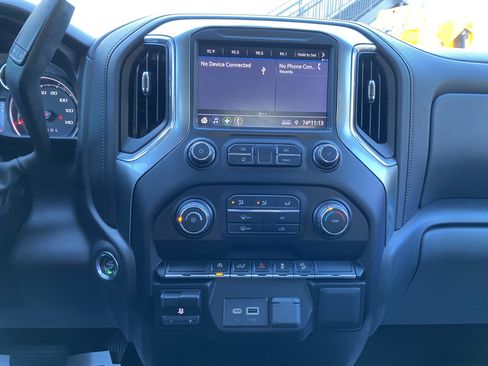 Used 2020 Chevrolet Silverado 1500 LT Trail Boss w/ Bed Protection Package image 25