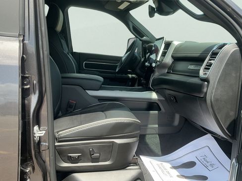 New 2026 RAM 2500 Laramie AWD/4WD image 11