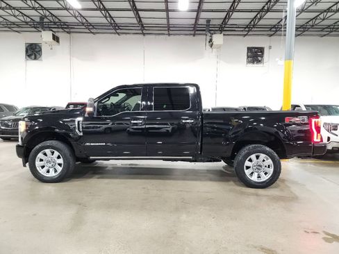 Used 2019 Ford F250 Platinum w/ Platinum Ultimate Package image 8