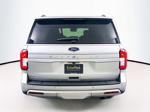 Used 2024 Ford Expedition XLT image 7